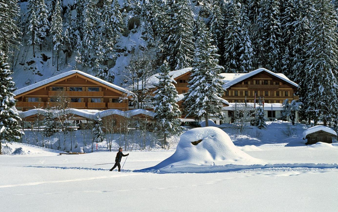 Waldhotel Doldenhorn Kandersteg Esterno foto